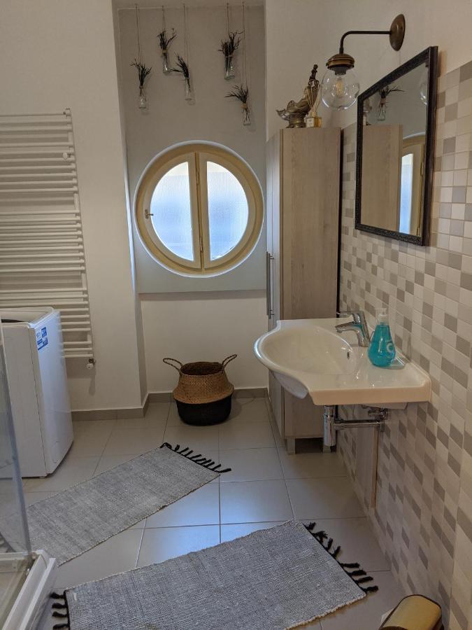 Cristian Apartment Near Old Town Timişoara Buitenkant foto